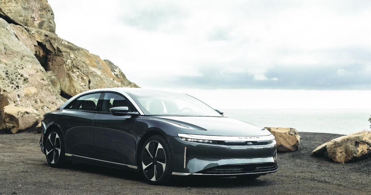 2026 Lucid Air Touring delivers luxury with a jolt