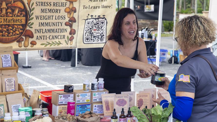 Lakes Park Farmer's Market7004.jpg