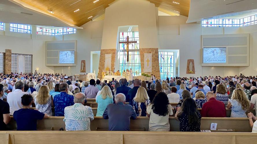 St. Agnes congregation fills church for Mass
