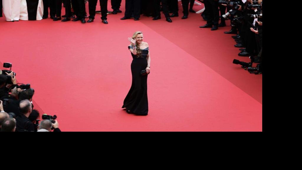 A four-day Red Carpet experience for one couple at the 2026 Cannes Film Festival with luxury jeweler Chopard includes red carpet access, a gala party, fine dining and exclusive High Jewelry viewings, and is among the live auction lots at the Naples Winter Wine Festival on Jan. 31, 2026.