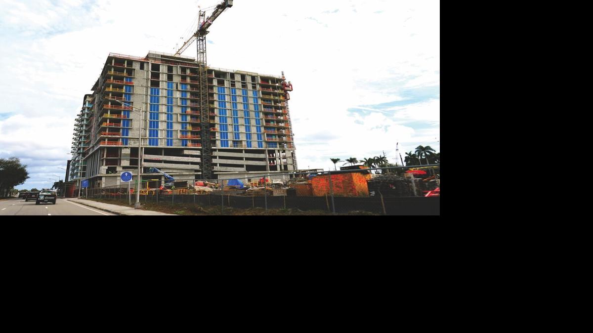 Development 1226 A Avra at Metropolitan Naples.JPG
