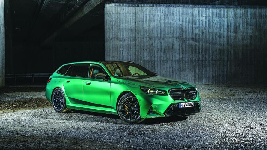 2026 BMW M5 Touring showcases wagon performance