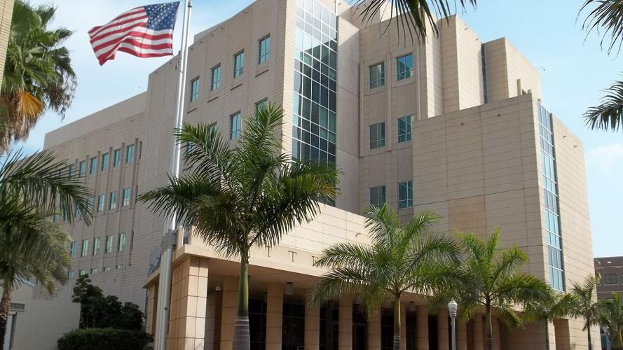 Fort Myers federal courthouse.jpg