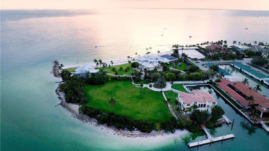 Gordon Pointe peninsula estate in Port Royal
