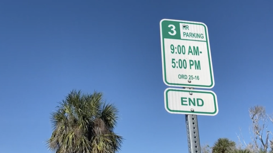 Boca Grande three-hour parking sign