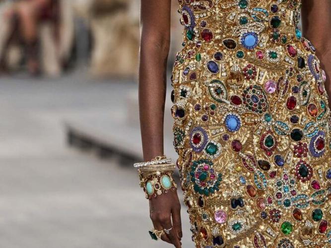 A six-night luxury fashion experience at the 2026 Dolce&Gabbana Alta Moda in Italy is offered as a live auction lot at the Naples Winter Wine Festival on Jan. 31, 2026, featuring exclusive runway events, private high jewelry presentations and VIP shopping experiences.