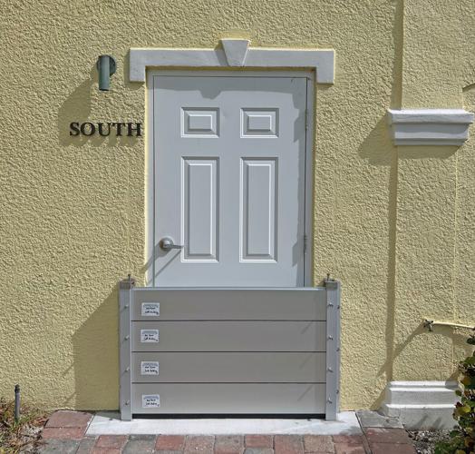Hammerhead panels secure Naples swing gate entry