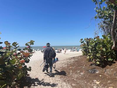 Collier Beach Berm project_4088