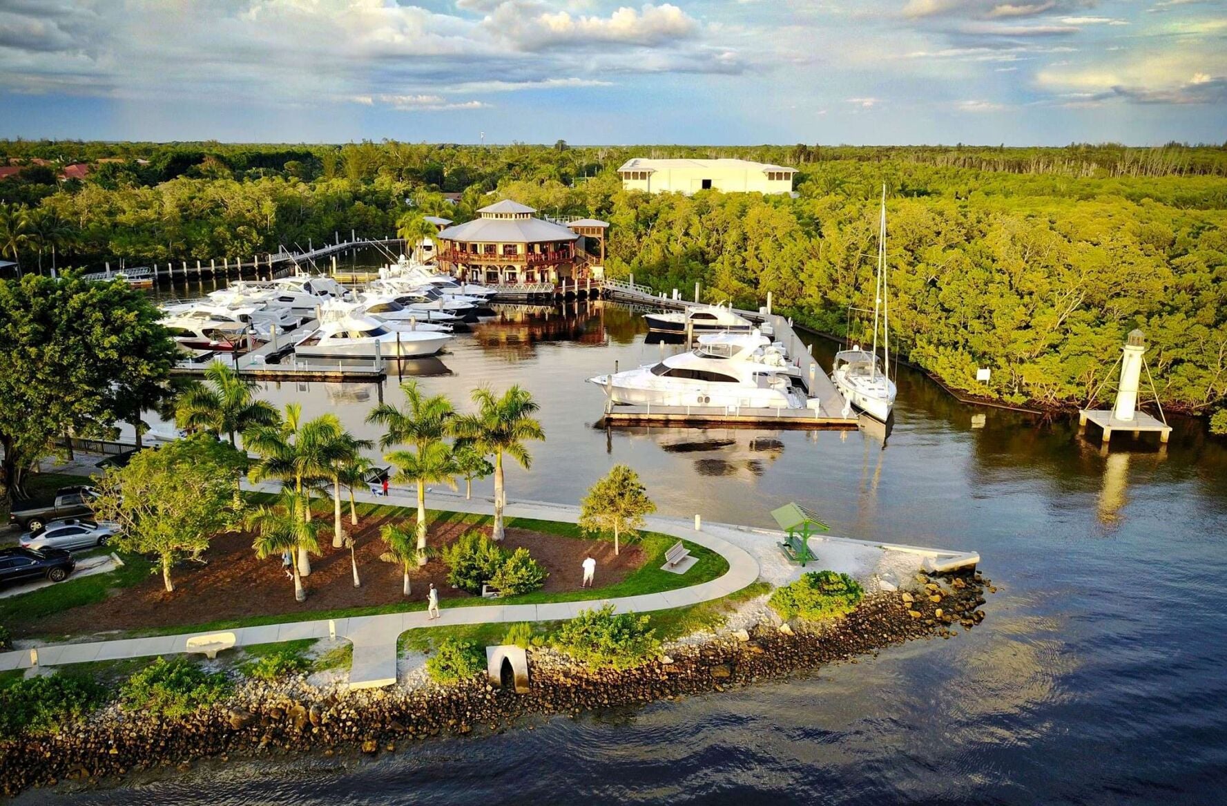 Hamilton Harbor Yacht Club