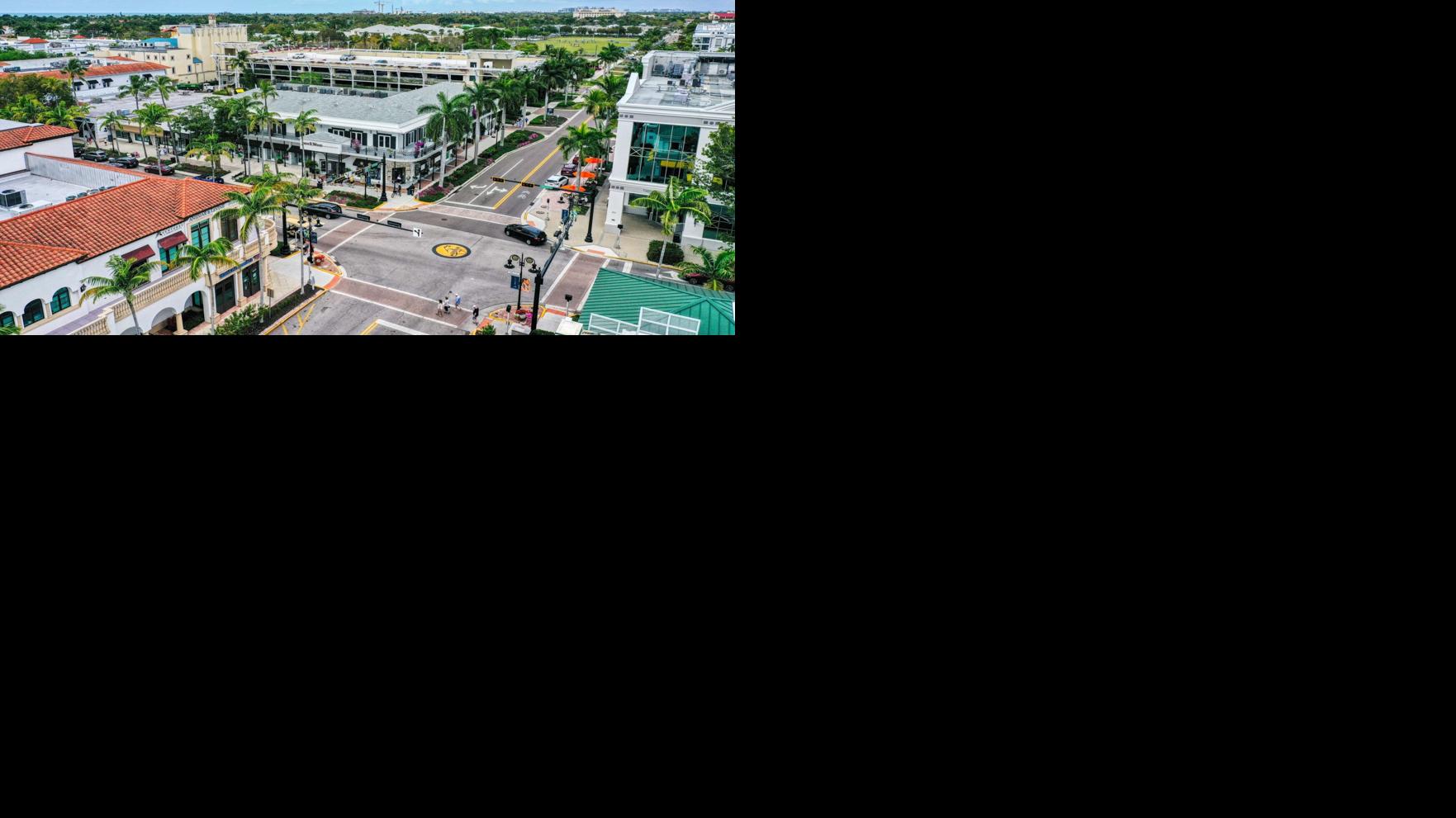 Fifth Avenue South and Eighth Street South downtown Naples