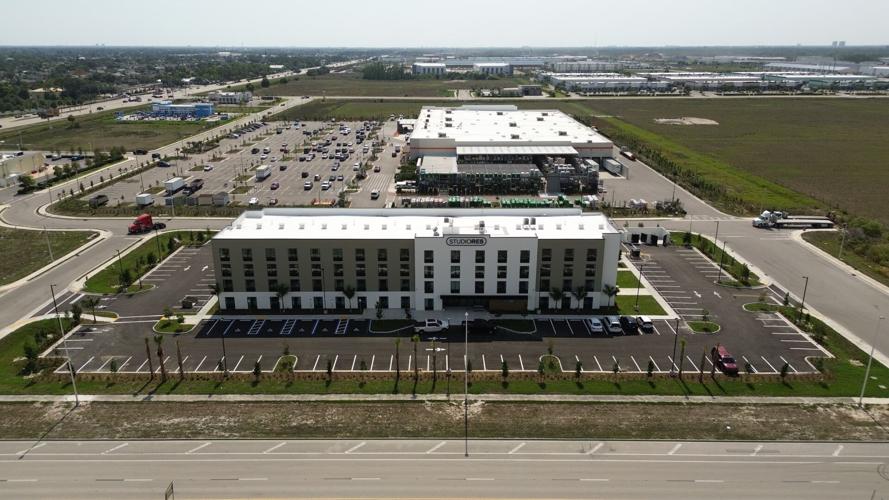 StudioRes exterior
