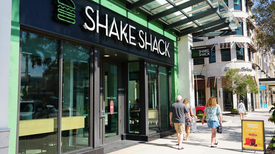 Shake Shack opening draws crowds in North Naples