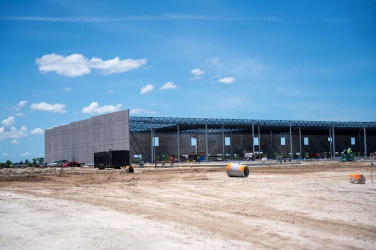 Former Buc-ee’s site cleared for industrial job center, apartments