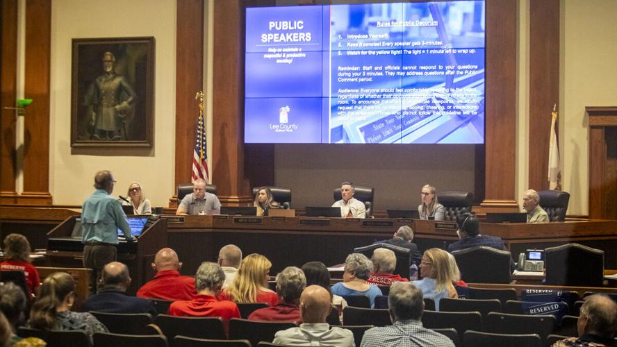 Lee Plan overhaul draws public opposition
