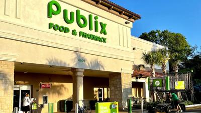 New Publix supermarket opens on Neapolitan Way