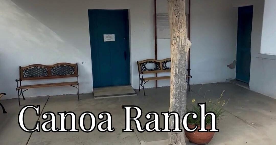 Volunteer conducts garden tour at Canoa Ranch