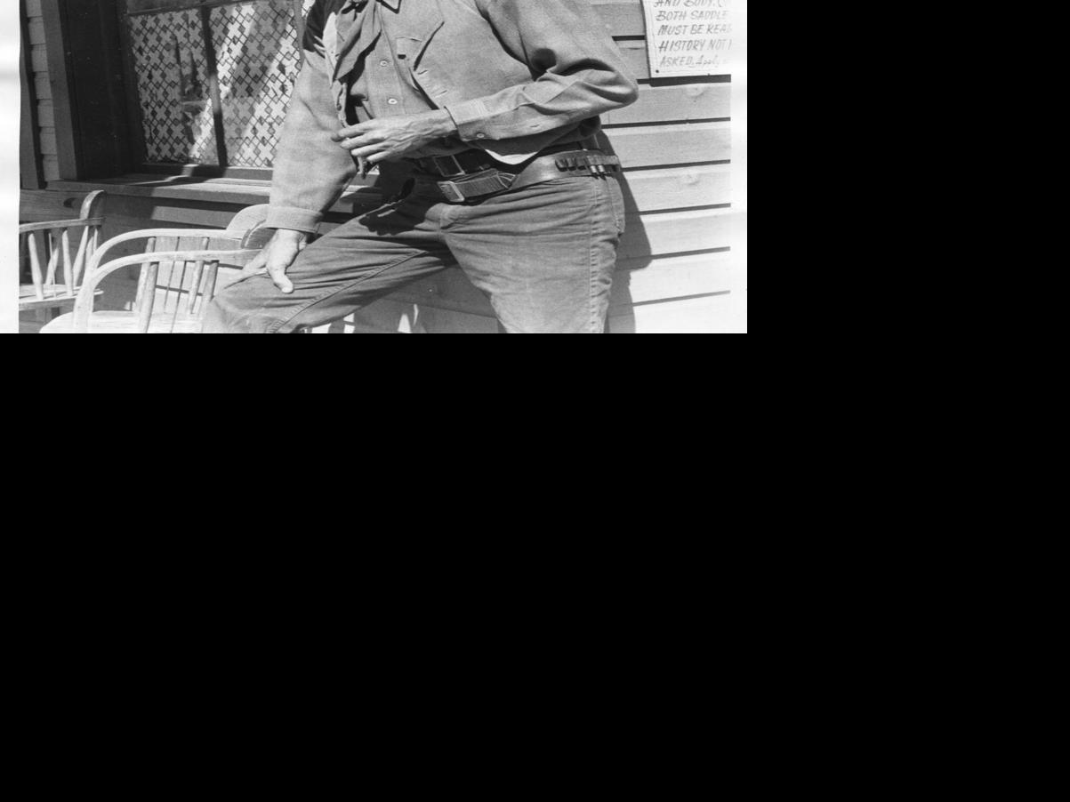 Meandering the Mesquite MOVIE MAKING & FLYING HORSES — Behind the