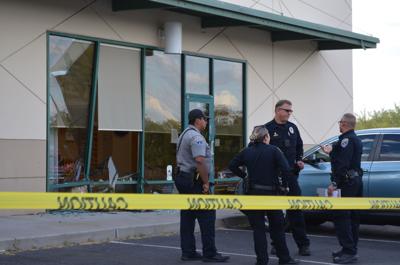 Car Crashes Into Duval Animal Hospital Local News Stories Gvnews Com