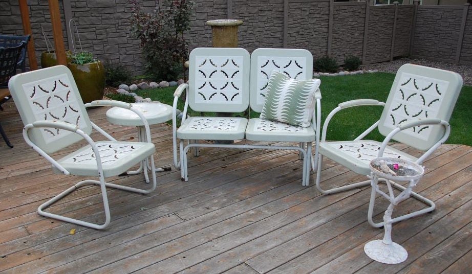 Metal Patio Chairs Redux Comeback For, Vintage Metal Patio Chair Cushions