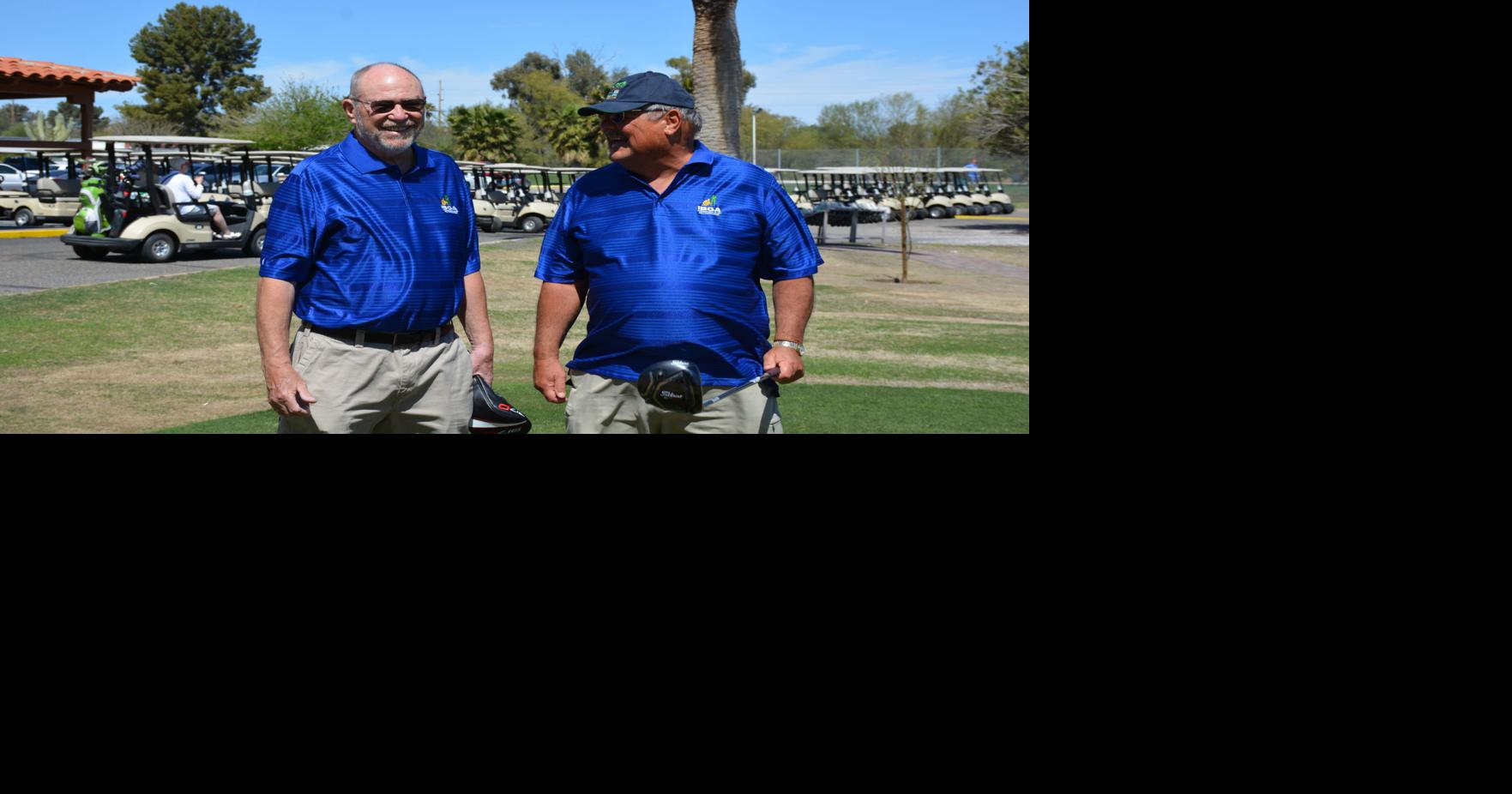Volunteers make blind golf tournament happen