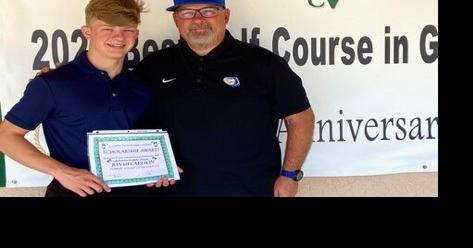 Country Club awards scholarships - Vimarsana News