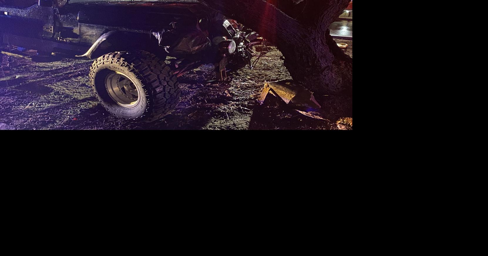 Head-on crash with tree sends Green Valley man to hospital | Local News ...
