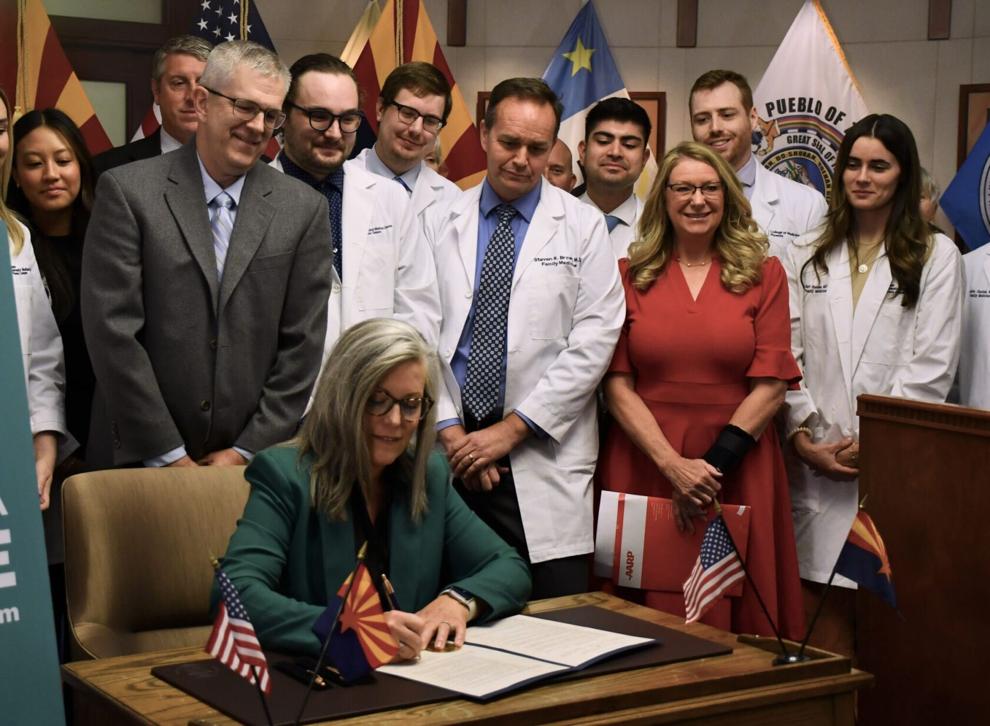 Hobbs signs order for drug discount plan