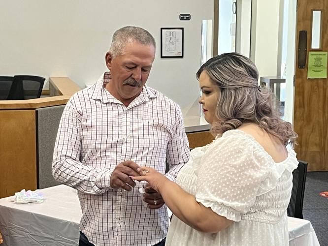 GV Court now offers free weddings each month Local News Stories