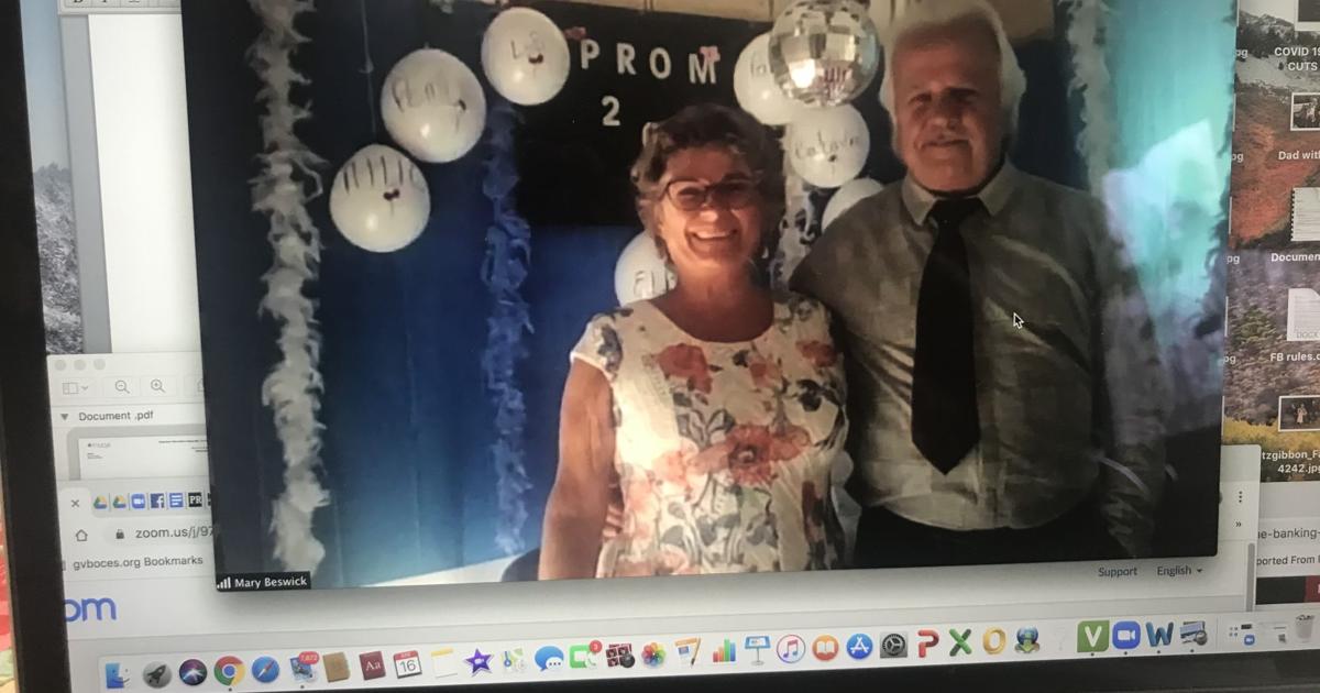 A ZOOM Prom | School Buzz | gvpennysaver.com