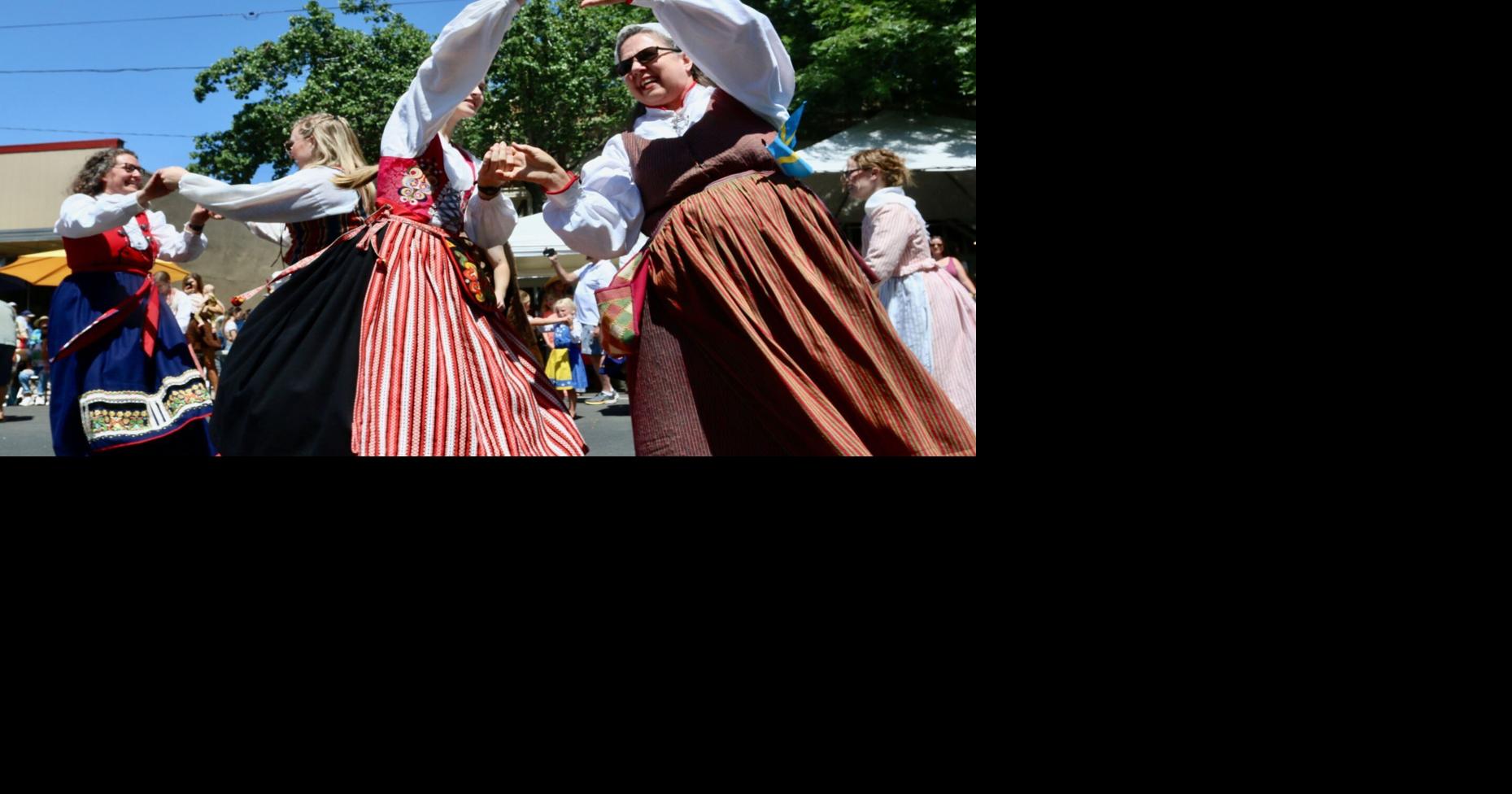 Swedish Festival honors community's 50th anniversary couples
