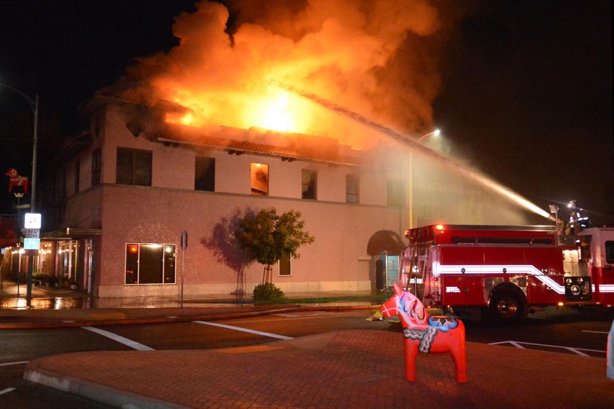 Fire Burns Kingsburg Hotel Building News Hanfordsentinel Fire Burns Kingsburg Hotel Building