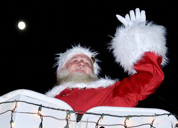 Holiday season in full swing as Christmas Parade returns to Hanford