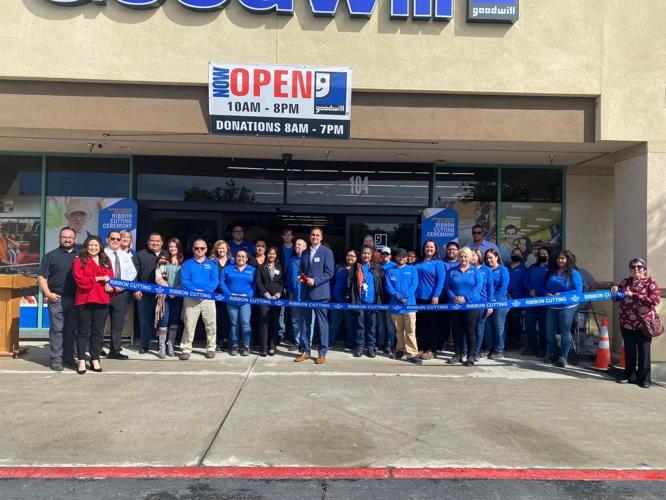 Hanford Goodwill superstore and donation center opens | Local ...