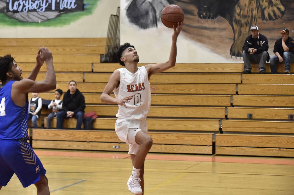 Selma boys continue playoff push