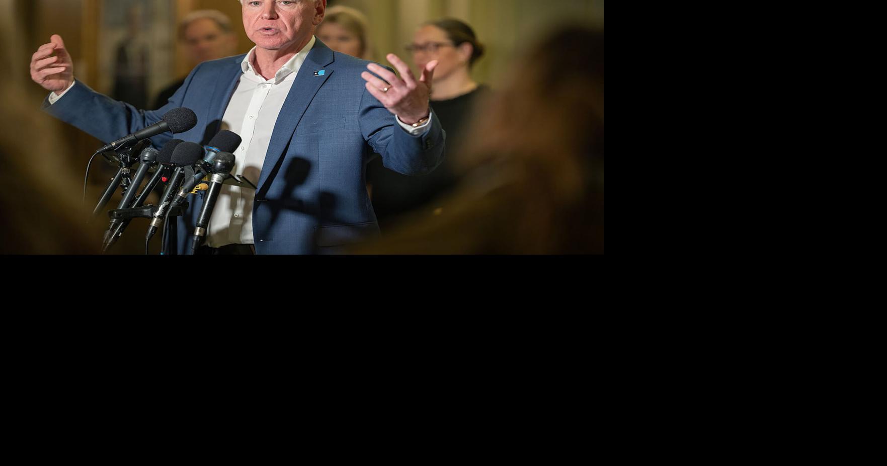 Minnesota Gov. Tim Walz embraces the politics of compromise in final year at the Capitol