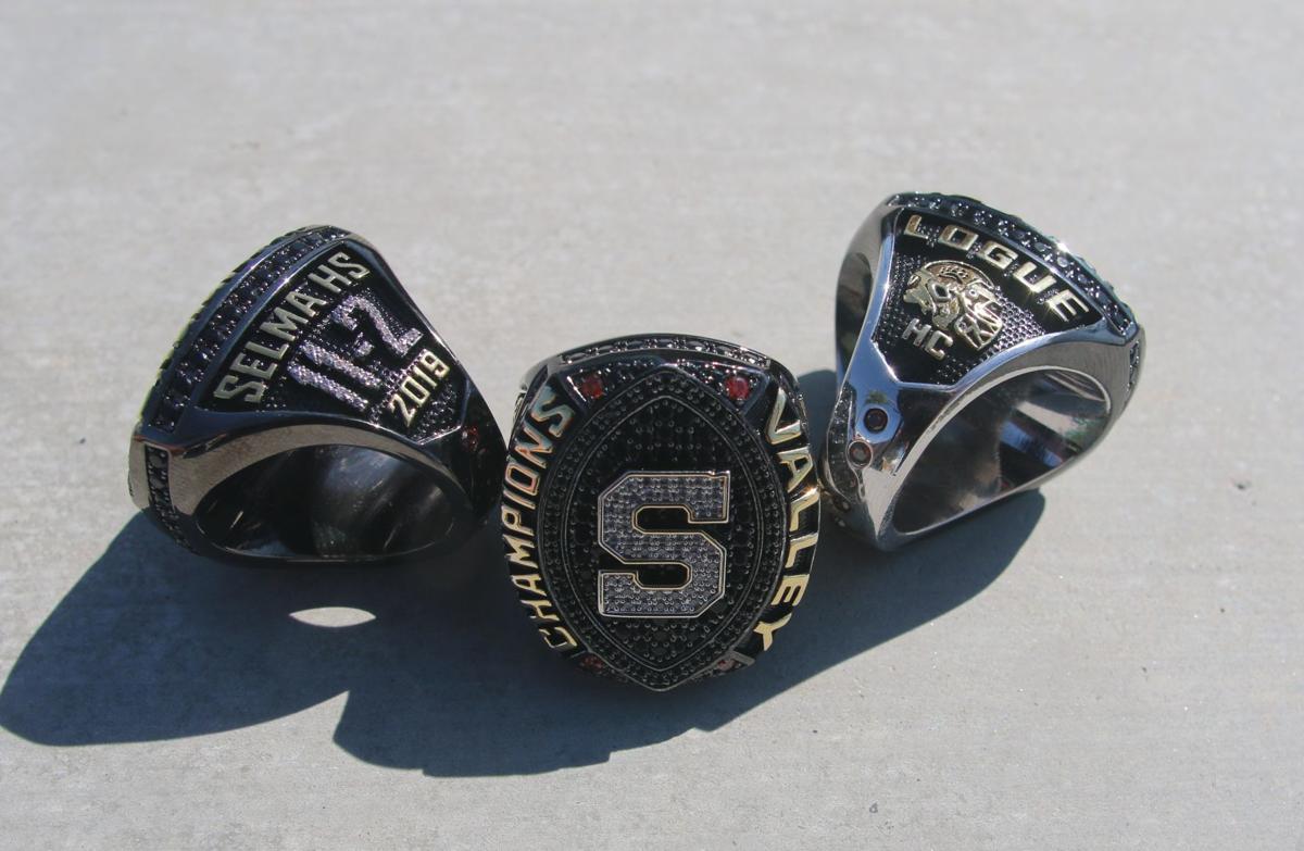 Bears Shine Bright With Championship Rings Selma Enterprise Hanfordsentinel Com