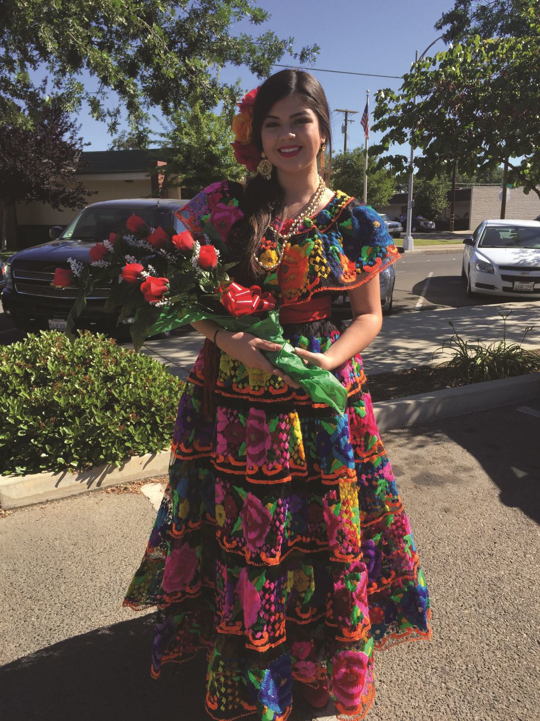 Isabela Medina crowned Miss Cinco de Mayo | Features | hanfordsentinel.com