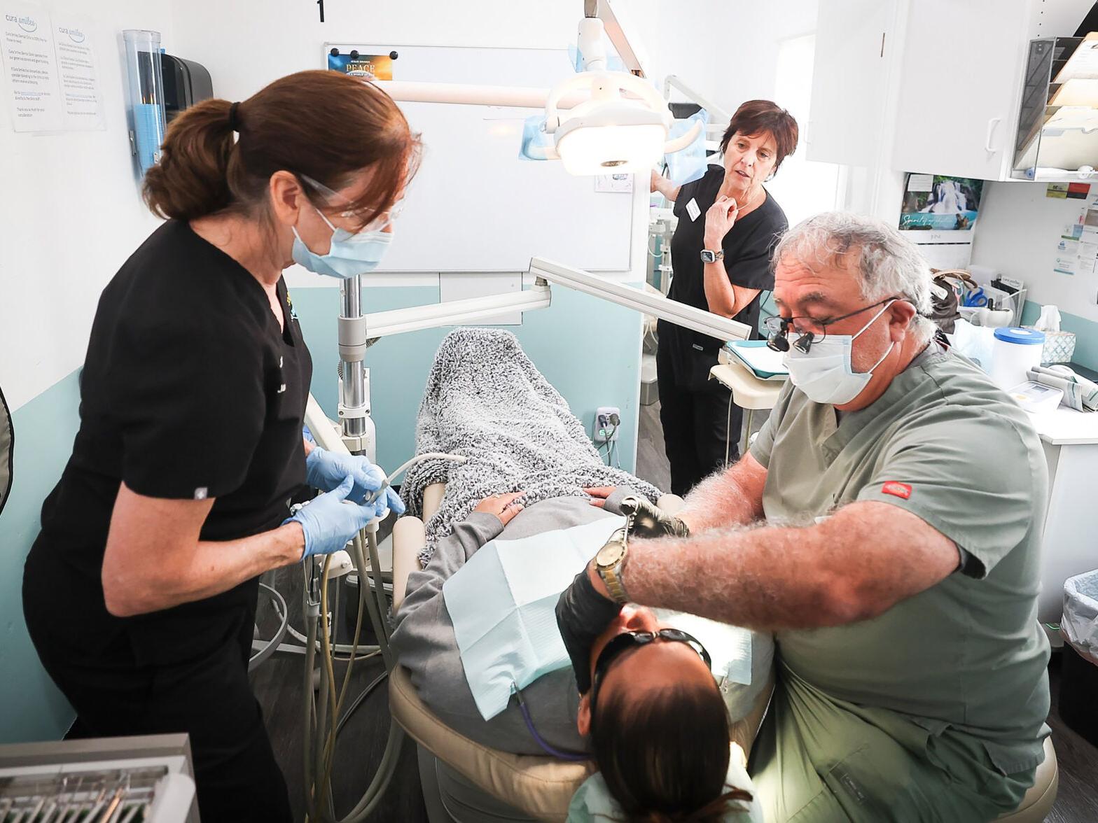 This dental clinic is bringing confidence and smiles to underserved  communities | Health-and-fitness | hanfordsentinel.com