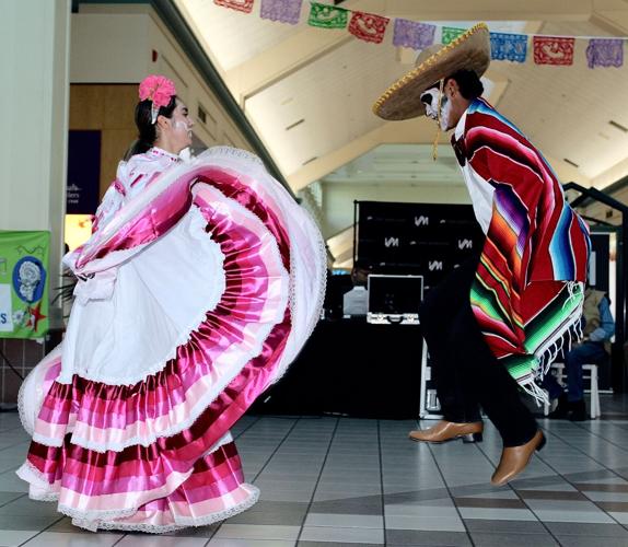 Hanford Mall hosts Dia de los Muertos event Entertainment
