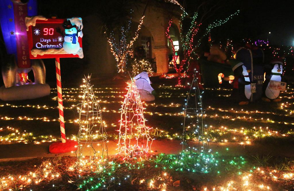 Christmas Lights In Millbrae 2022 Lemoore Holiday Light Fight Winner | Local News | Hanfordsentinel.com