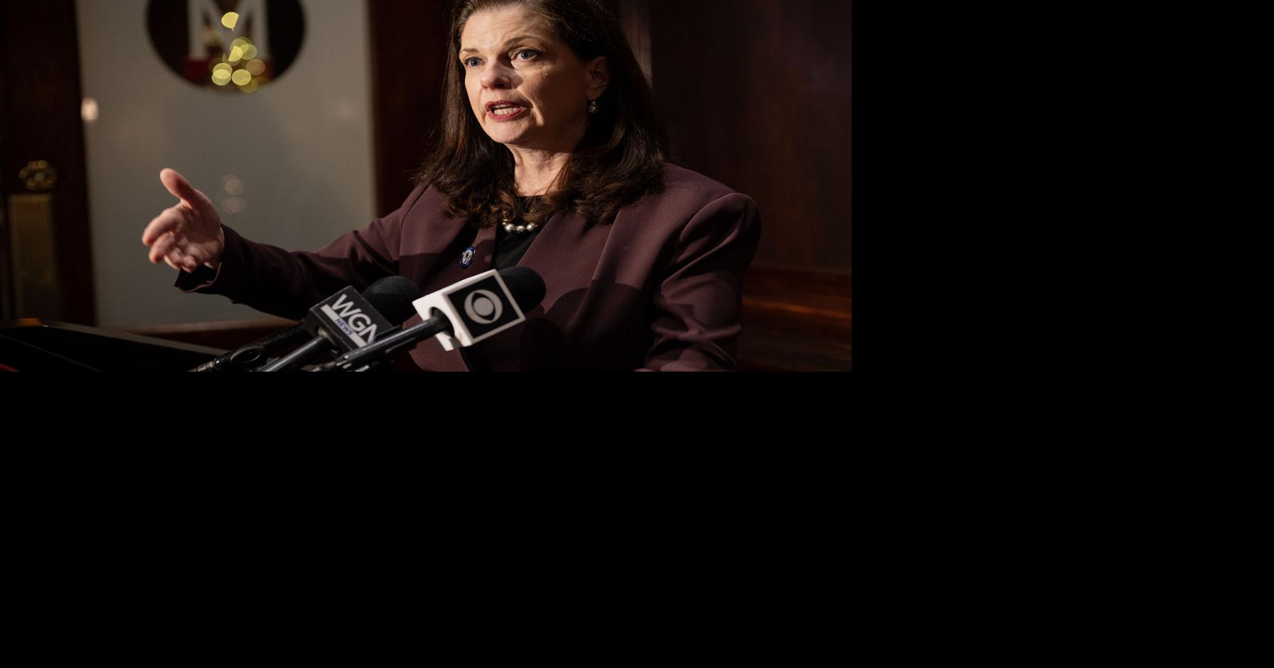 Illinois’ Cook County top prosecutor circulates policy outlining process for charging federal immigration agents