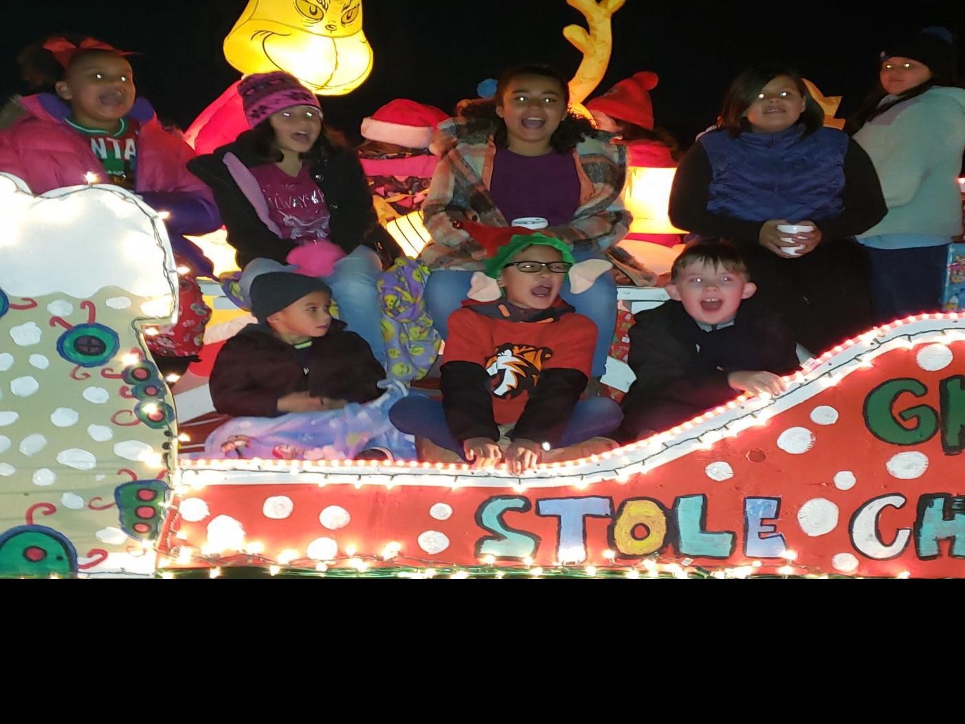 Hanford Ca Christmas Parade 2022 Hanford Gets Jolly At Christmas Parade | Local News | Hanfordsentinel.com