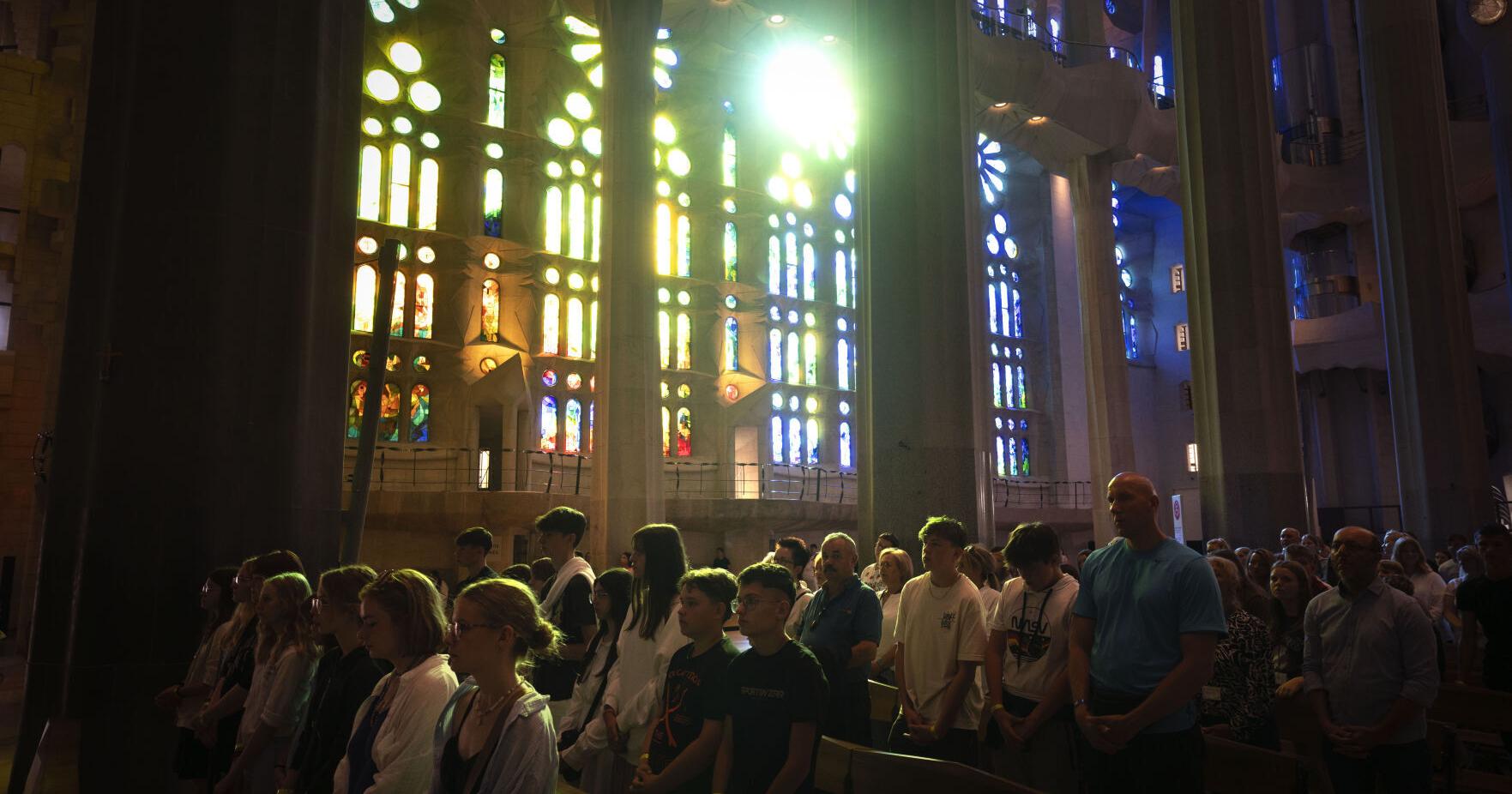 Flooded with sightseers, Europe's iconic churches struggle to accommodate both worship and tourism - Vimarsana News
