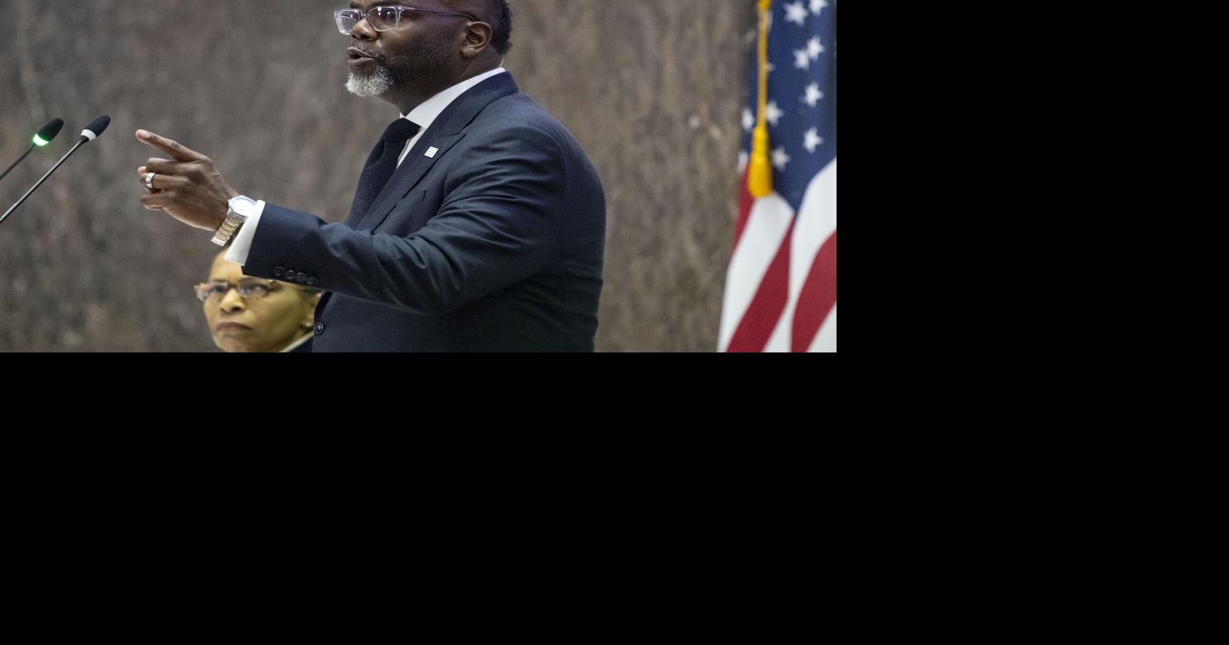 Chicago Mayor Brandon Johnson vetoes ordinance restricting Chicago hemp sale