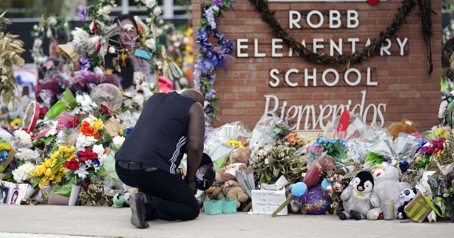 Uvalde families sue Meta and 'Call of Duty' maker on 2nd anniversary of school attack - Vimarsana News