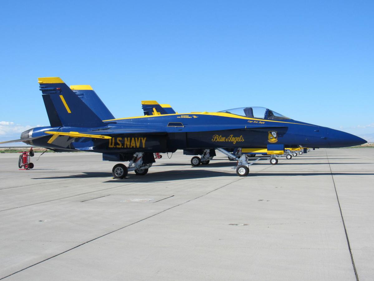 Blue Angels Land At Nas Lemoore Local Hanfordsentinel Com