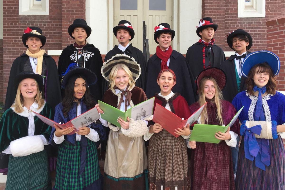 Dickens: Carolers