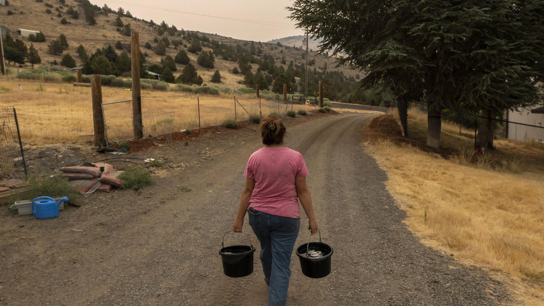 Homes lose water as wells run dry in drought-ravaged basin - Vimarsana News