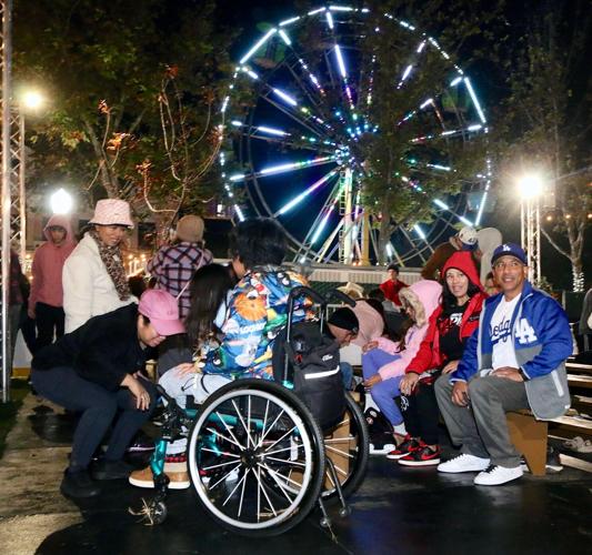 Hanford's Winter Wonderland opens with skating, characters, a Ferris ...