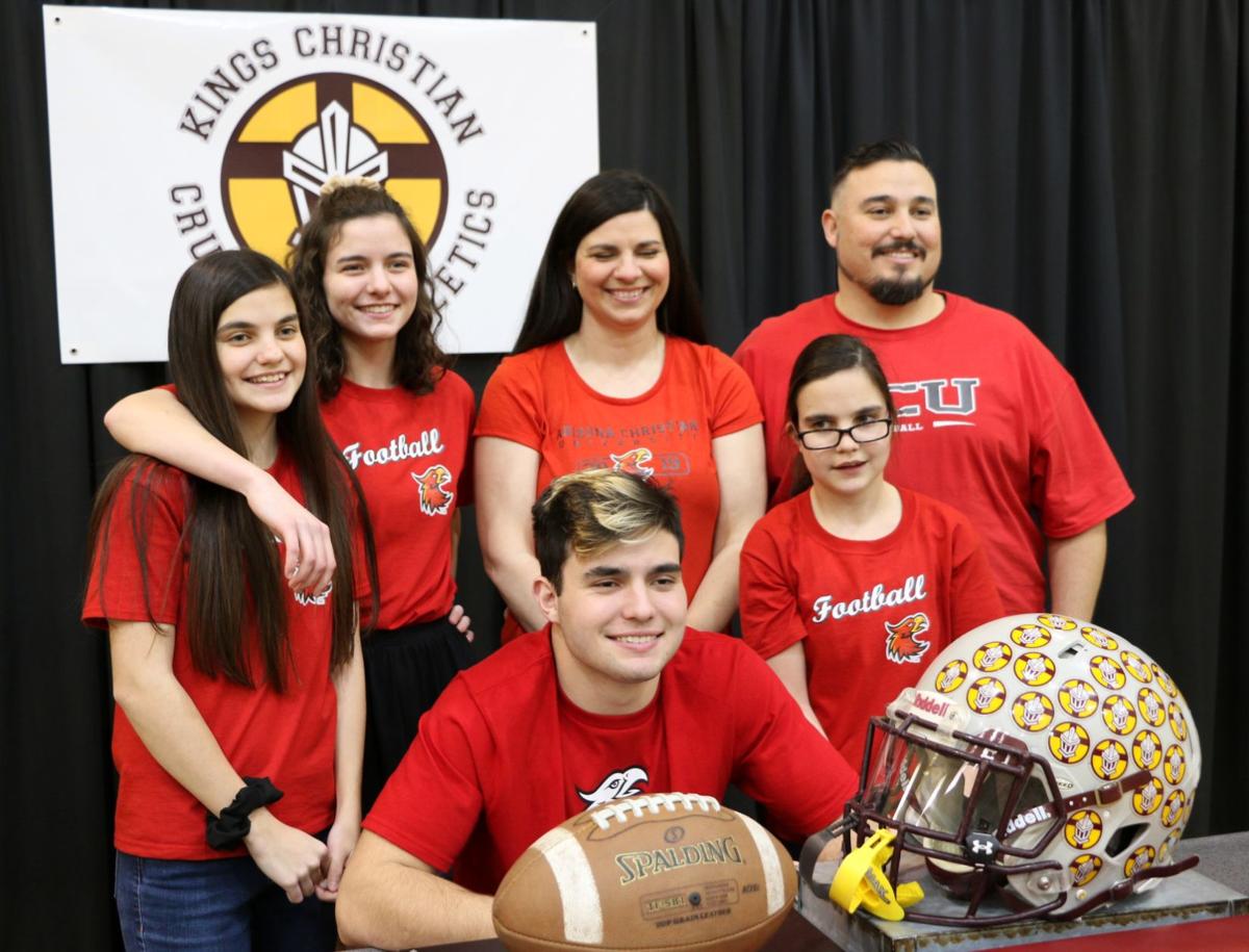 Pierce Signs With Acu Van Allen With Midamerica Nazarene Local